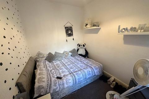 5 bedroom flat for sale, Russell Street, Jarrow
