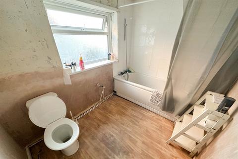 5 bedroom flat for sale, Russell Street, Jarrow