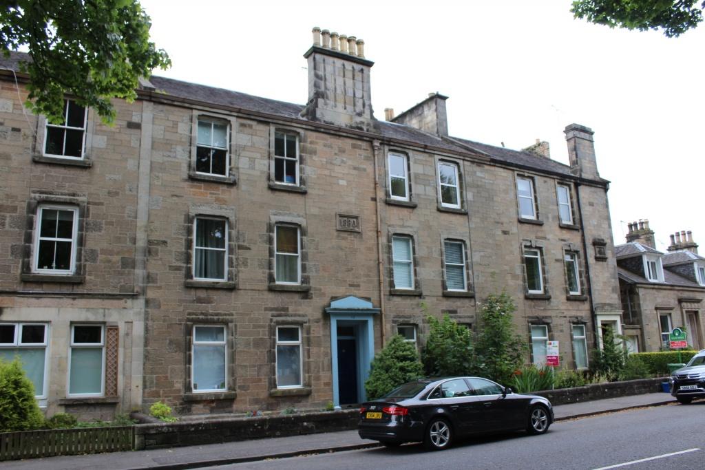 15F Newhouse, Stirling, FK8 2AG 1 bed flat £695 pcm (£160 pw)