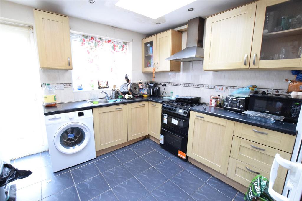 Avenue Road Chadwell Heath Romford 2 Bed End Of Terrace House For Sale £350000 