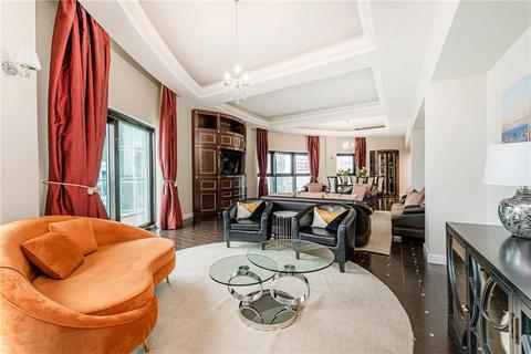 3 bedroom penthouse to rent, Bridges Court Road, London, Vicentia Court (BCR) L, SW11