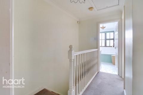158b Ardleigh Green Road, Hornchurch, RM11 2SR