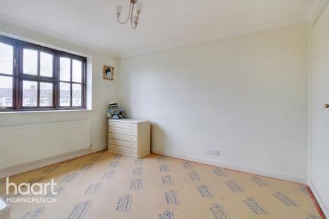 158b Ardleigh Green Road, Hornchurch, RM11 2SR