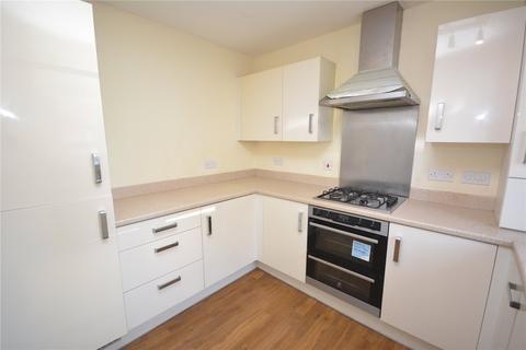 2 bedroom semi-detached house to rent, Cowlin Mead, CM1