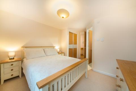Flat 5, 2 Aidans Brae, Clarkston, Glasgow, G76 7EP