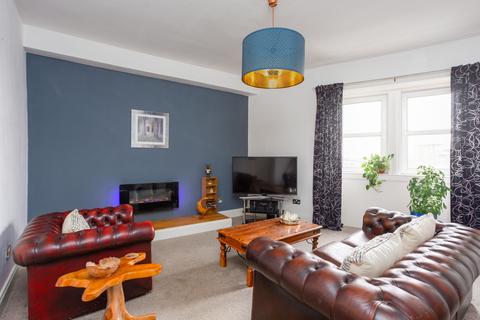 51/7 Ferry Road, Edinburgh, EH6 4AF