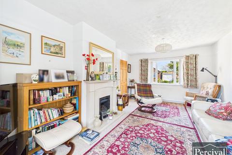 10 Bawtree Way, Colchester, CO3 4EP