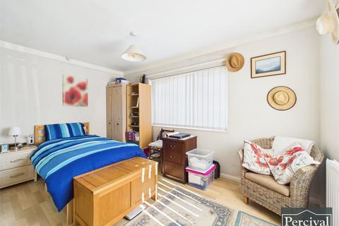 10 Bawtree Way, Colchester, CO3 4EP