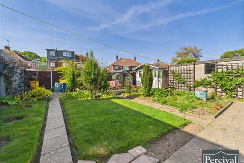 10 Bawtree Way, Colchester, CO3 4EP