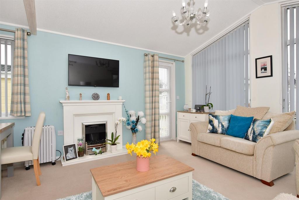 Kitchen/ Lounge