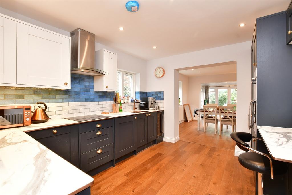 West Road, Reigate, Surrey 4 bed detached house for sale £780,000