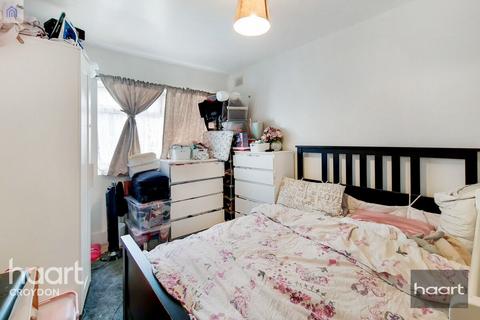 1 bedroom flat for sale, Vivien Court, Croydon