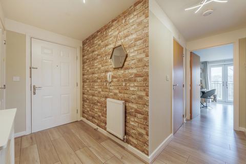 5 Bremner Way, Wokingham, RG40 1LA