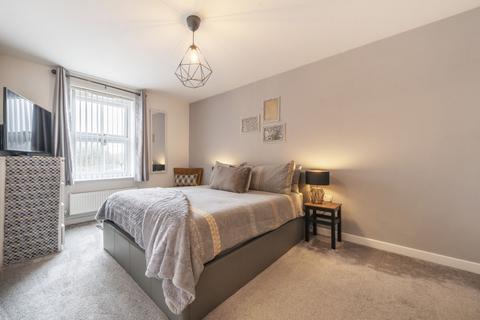 5 Bremner Way, Wokingham, RG40 1LA
