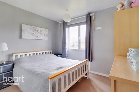 6 Ekin Walk, Cambridge, CB5 8PH