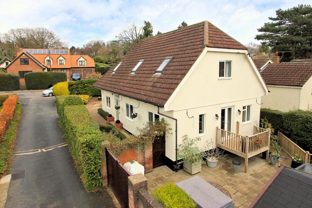 Rosecroft Lane, Oaklands, Welwyn, Hertfordshire, AL6 4 bed detached