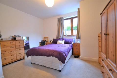 1 Edwards Close, Kings Worthy, Winchester, SO23 7HX