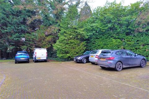1 Edwards Close, Kings Worthy, Winchester, SO23 7HX