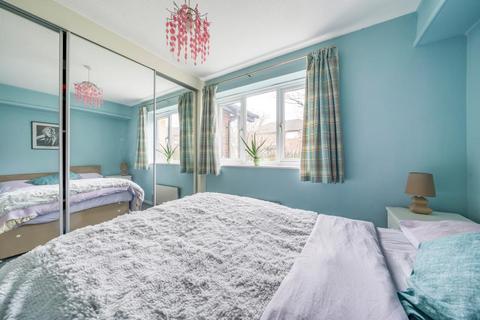 54 Burrell Close, Edgware, HA8 8YZ