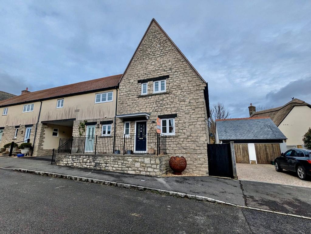 Magiston Street, Stratton, Dorchester 3 bed end of terrace house £390,000