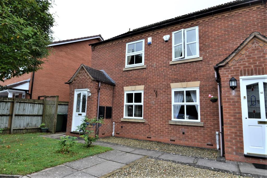 Tanyard Lane, Alvechurch, Birmingham... 2 bed semidetached house £