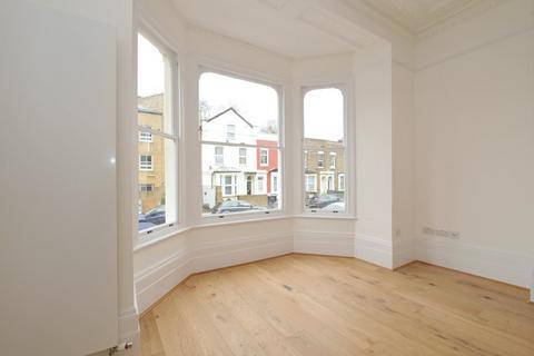 2 bedroom flat to rent, Brooke Road, Clapton