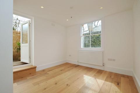 2 bedroom flat to rent, Brooke Road, Clapton