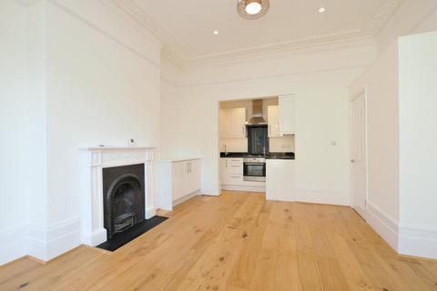 2 bedroom flat to rent, Brooke Road, Clapton