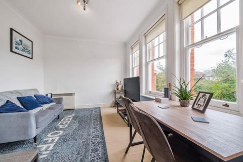 4, The Ridge House, 5 Clandon Road, Guildford, GU1 2DR