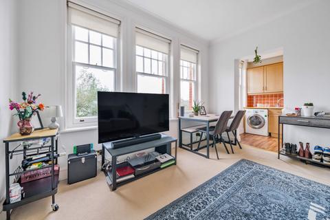 4, The Ridge House, 5 Clandon Road, Guildford, GU1 2DR