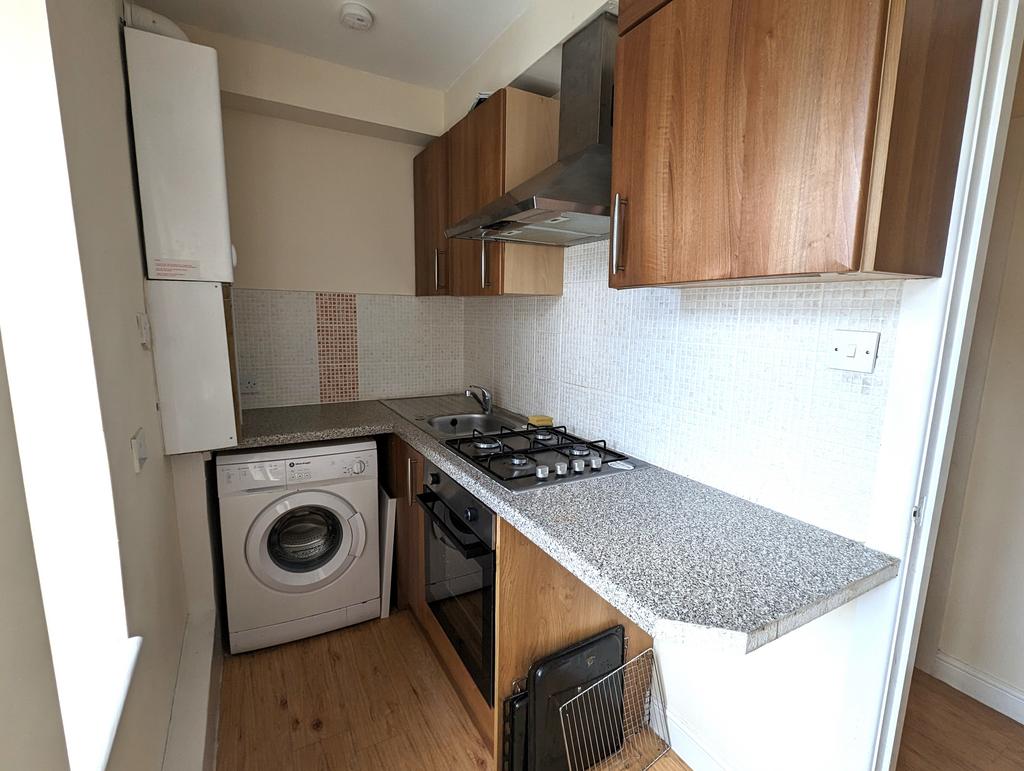 St. James Square, Barnoldswick BB18 1 bed flat £400 pcm (£92 pw)