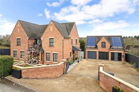 6 bedroom detached house for sale, Cliffords Mesne, Newent, Gloucestershire, GL18
