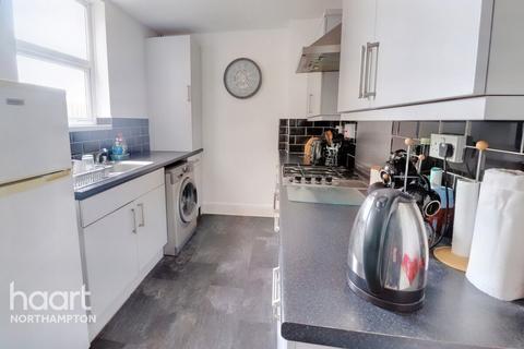 49 Abbey Road, Northampton, NN4 8EY