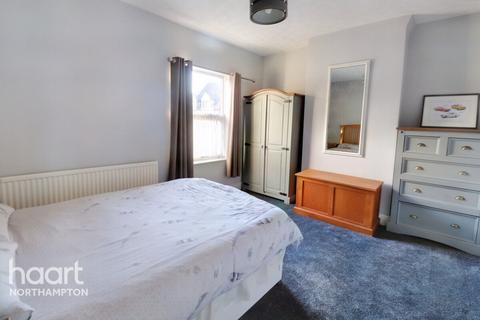 49 Abbey Road, Northampton, NN4 8EY