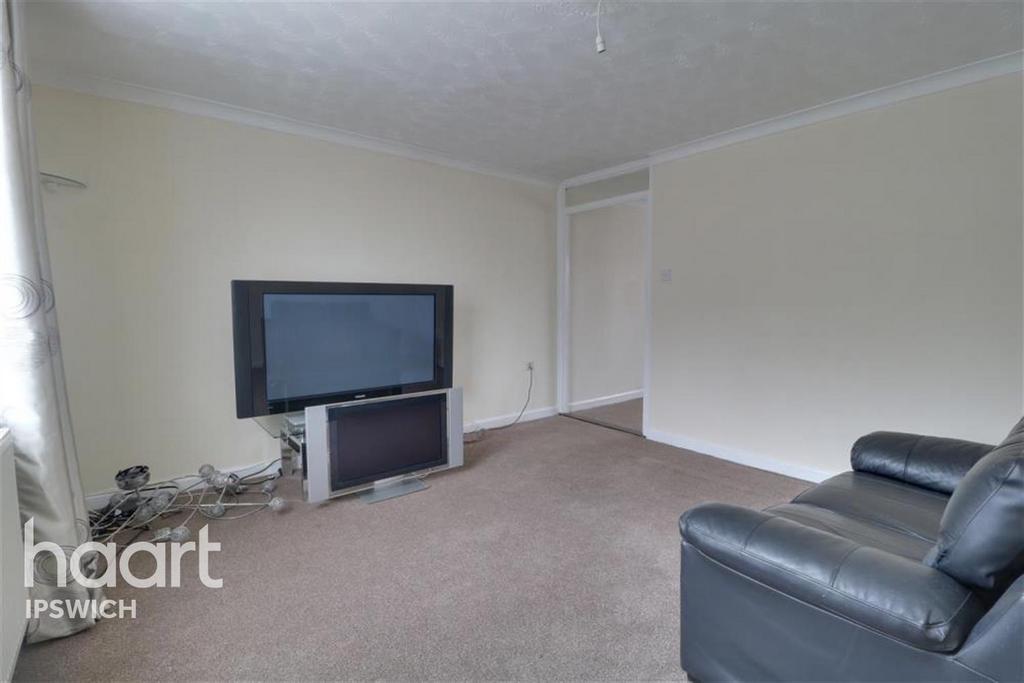 Lister Road, Ipswich 3 bed end of terrace house £1,200 pcm (£277 pw)