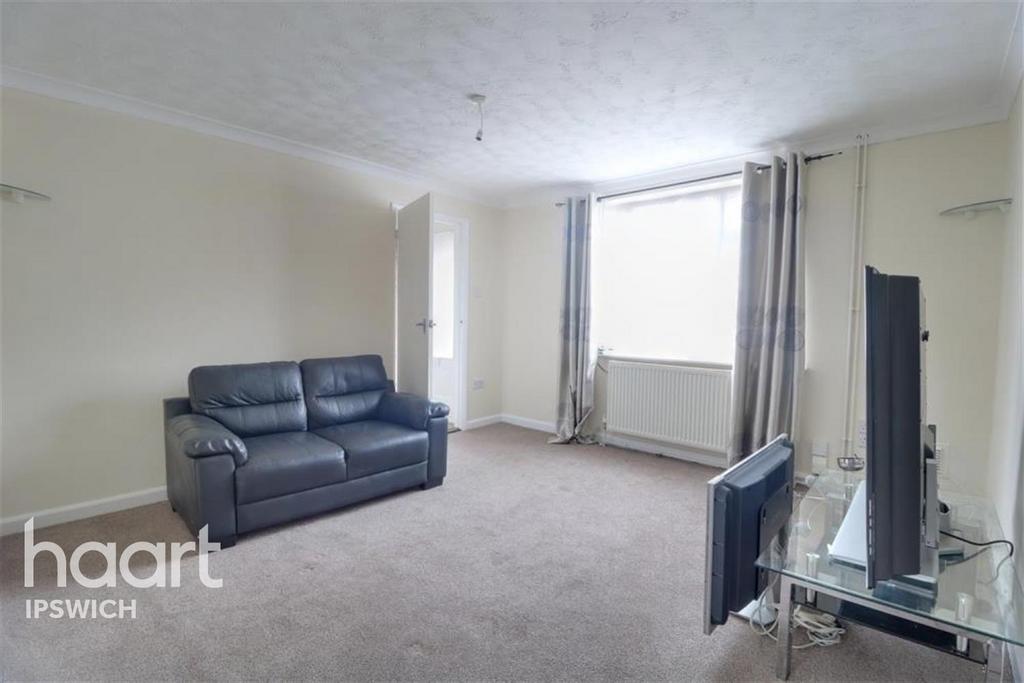 Lister Road, Ipswich 3 bed end of terrace house £1,200 pcm (£277 pw)