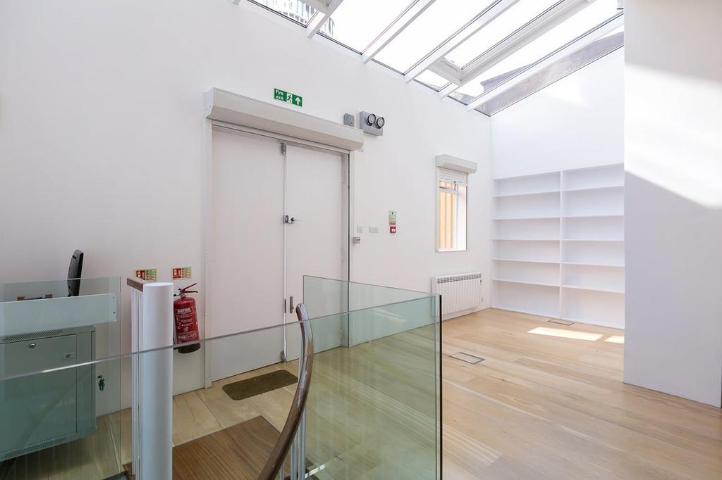 23 Charlotte Road EC2 A3 PBShoreditch Showroom Office Re