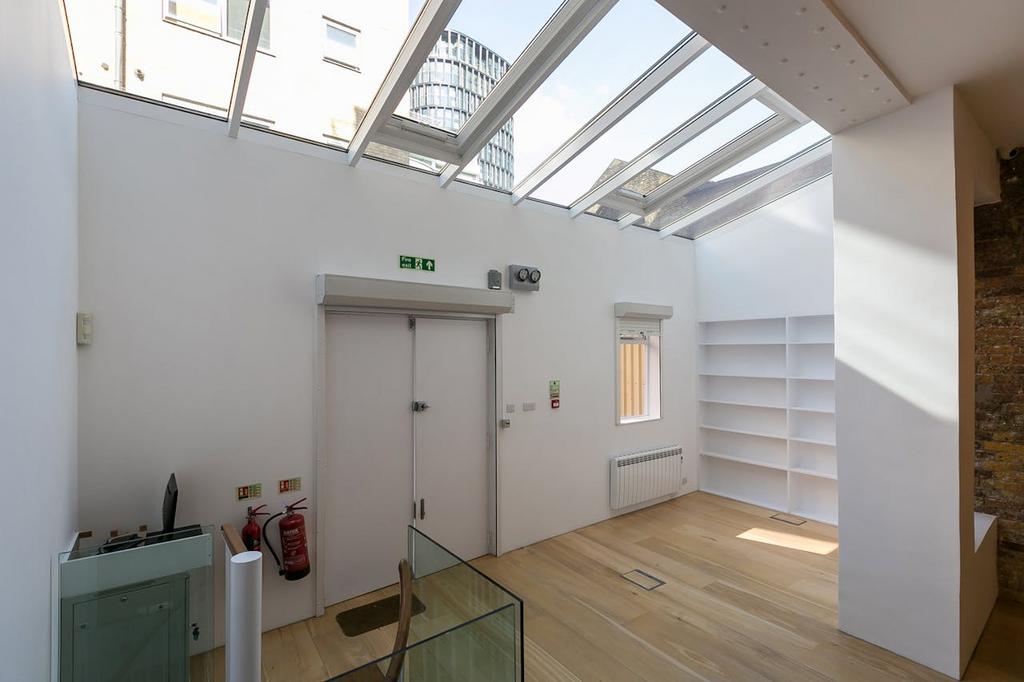 23 Charlotte Road EC2 A3 PBShoreditch Showroom Office Re