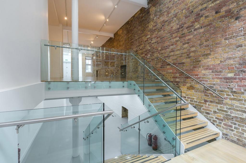 23 Charlotte Road EC2 A3 PBShoreditch Showroom Office Re