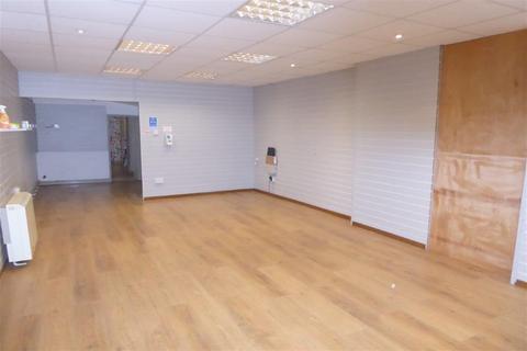 Retail property (high street) to rent - 130 Chilwell Road, Beeston, NG9 1ES