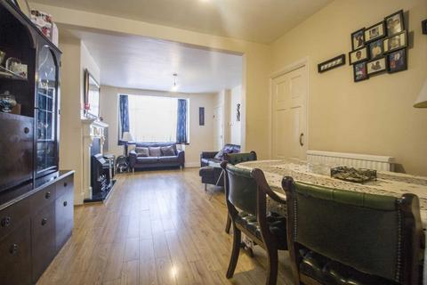173 Walton Road, London, E12 5RN