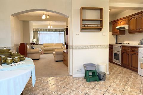 185 Albany Park Avenue, Enfield, EN3 5NY