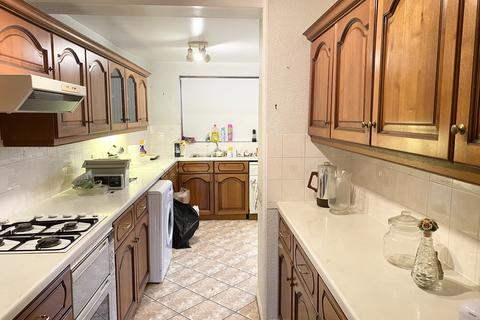 185 Albany Park Avenue, Enfield, EN3 5NY