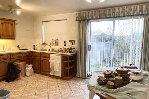 185 Albany Park Avenue, Enfield, EN3 5NY