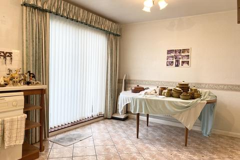 185 Albany Park Avenue, Enfield, EN3 5NY