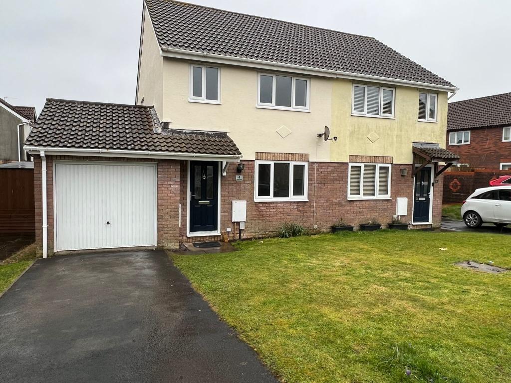 4 Ffordd Beck,Gowerton,Swansea 3 bed semidetached house £850 pcm (£