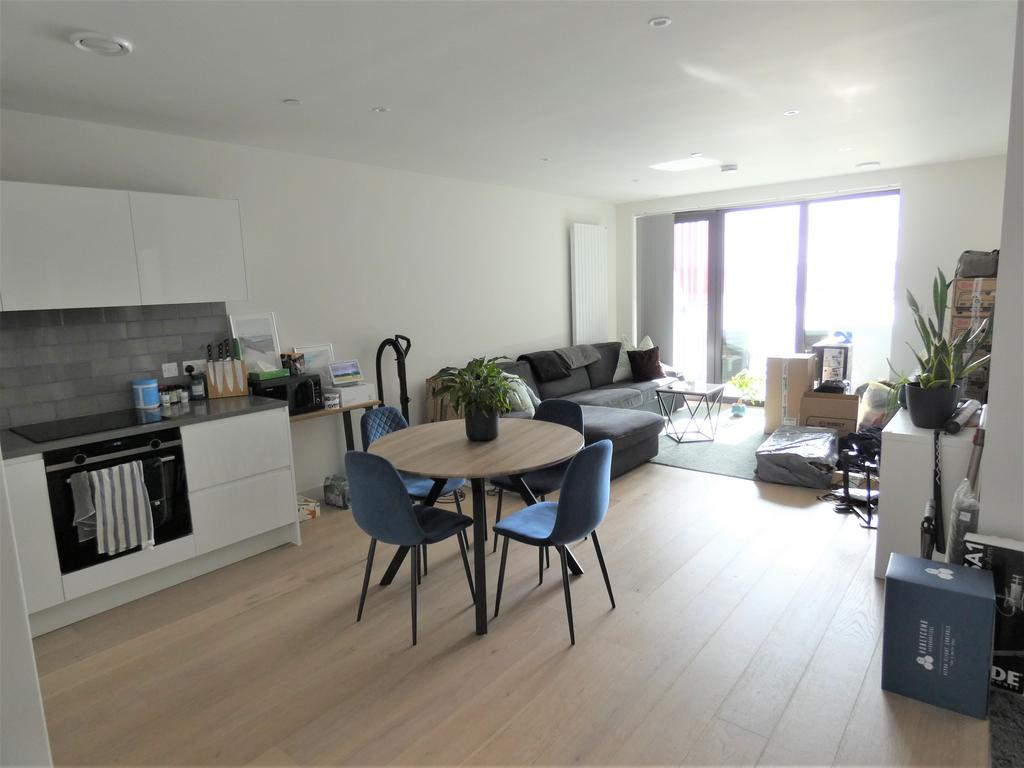 James Cook Building, Street... 2 bed flat to rent £2,350 pcm (£542 pw)