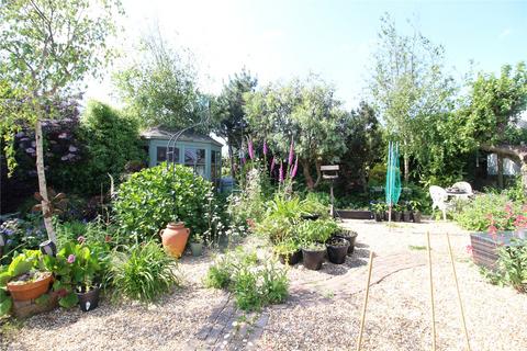 20 Barton Drive, Barton On Sea, New Milton, BH25 7JJ