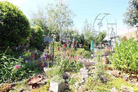 20 Barton Drive, Barton On Sea, New Milton, BH25 7JJ