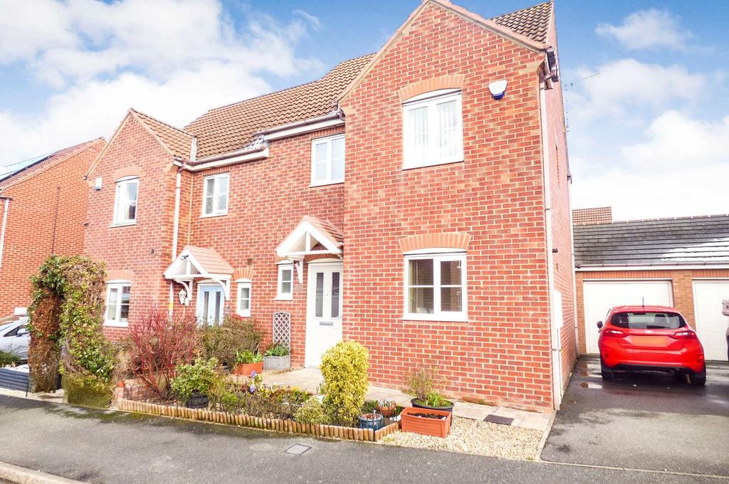 Cloverfield, West Allotment... 3 bed semidetached house £220,000